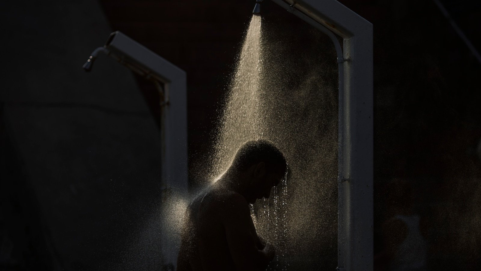 Lights Off, Stress Gone - The Dark Showering Trend That Could Transform Your Sleep