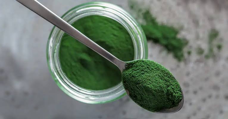 Spirulinas Active B12 Breakthrough Could Change Vegan Nutrition, But Theres a Catch